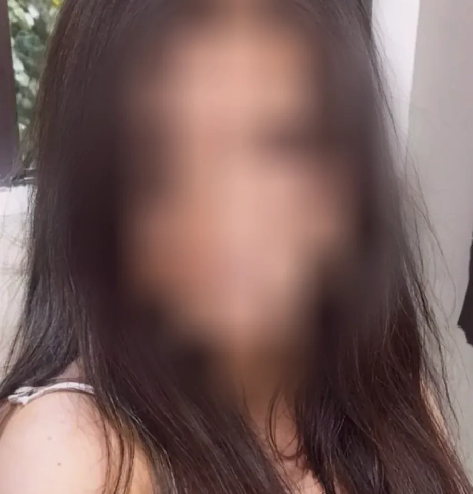 Aleksandra, 21