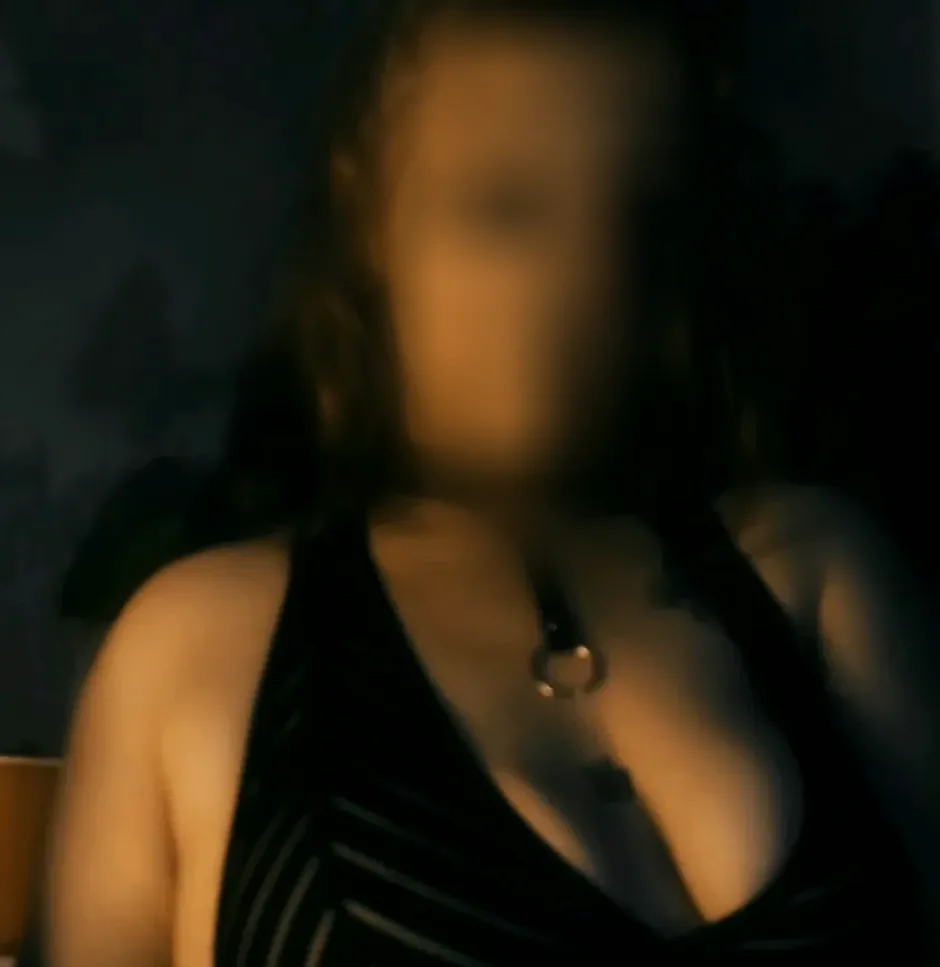 Claudia, 29