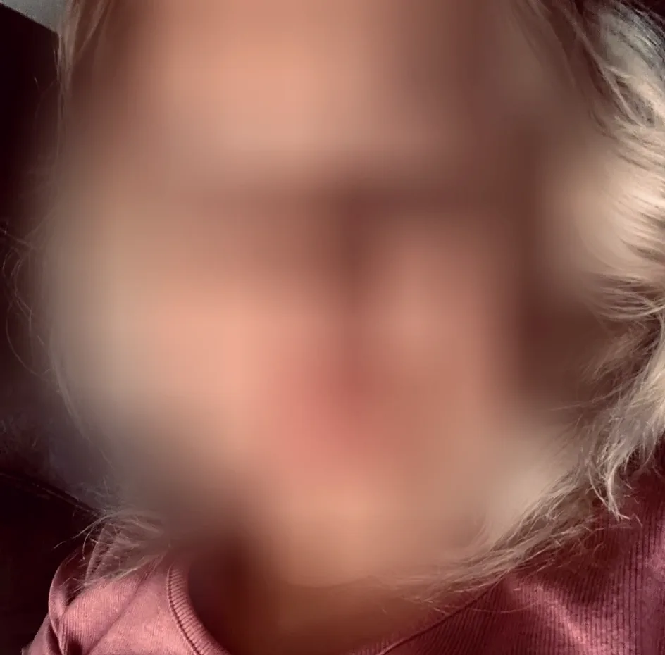 Dilara, 29