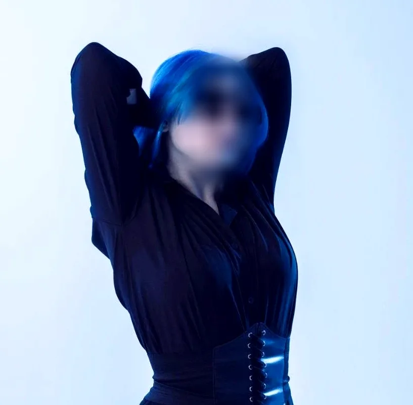 Elisabeth, 21