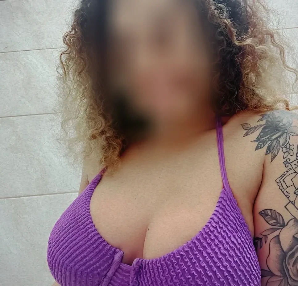 Hannah, 32
