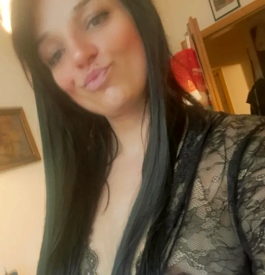 Paula, 36