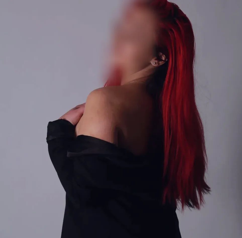 Thea, 25